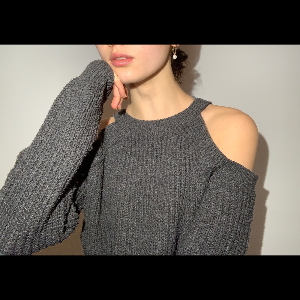Grey Sweater - Picture 3 of 3